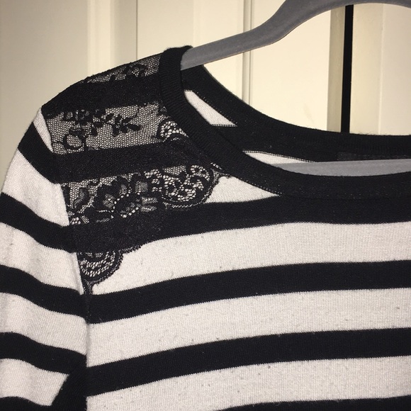 Striped black and white 2/4 length sleeve top - Picture 2 of 4